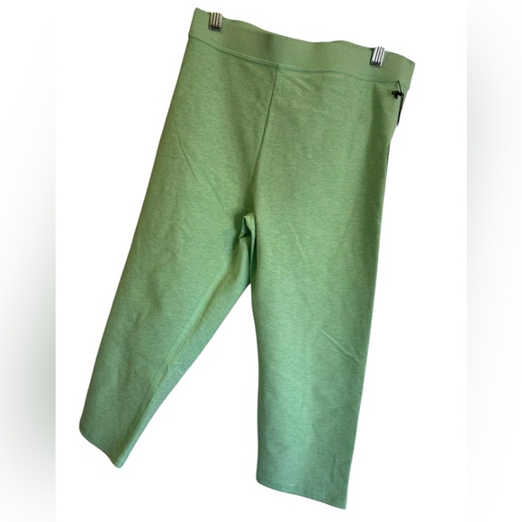 NWT Alo Yoga alosoft high waist iconic 90s capris ULTRAMINT HEATHER Size L - Picture 1 of 5